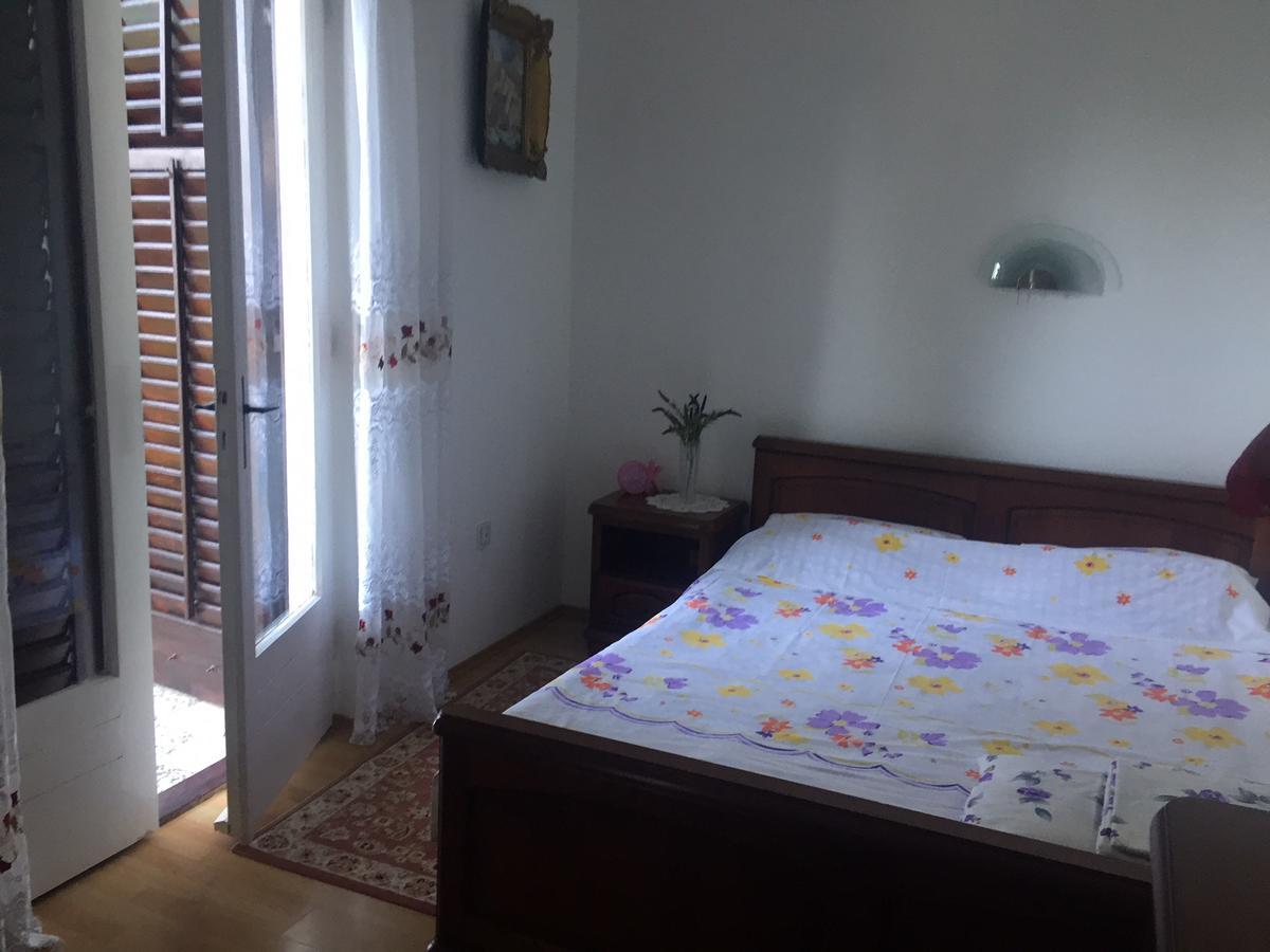 Apartment Botanicheskiy Sad 수토모레 외부 사진